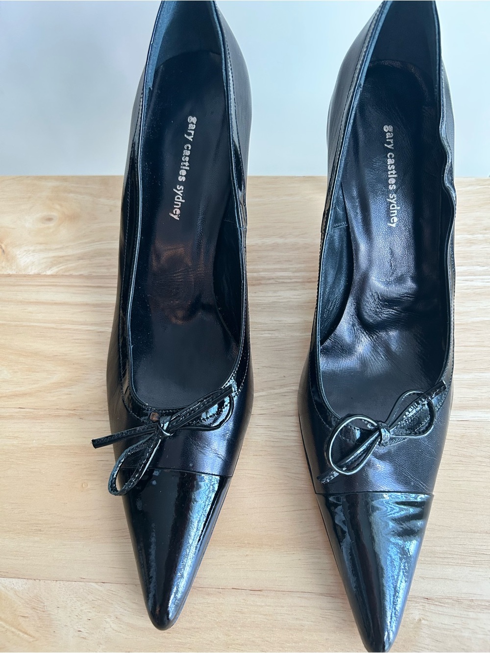 Gary Castles Black Leather Pointed Toe Heels with Patent Leather Detail